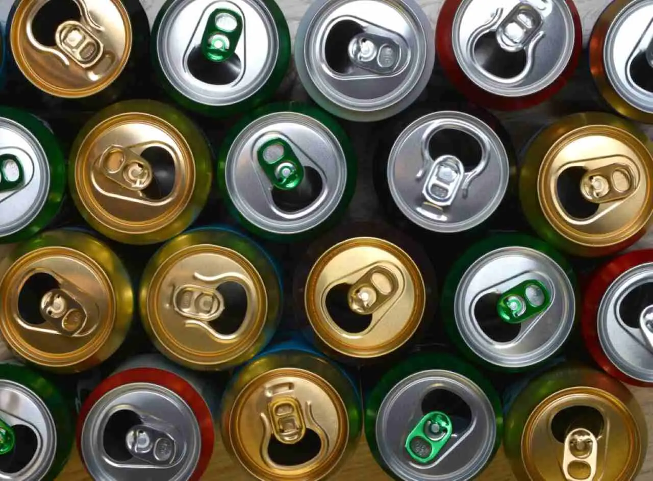 Le bibite gassate senza caffeina che puoi bere anche la sera